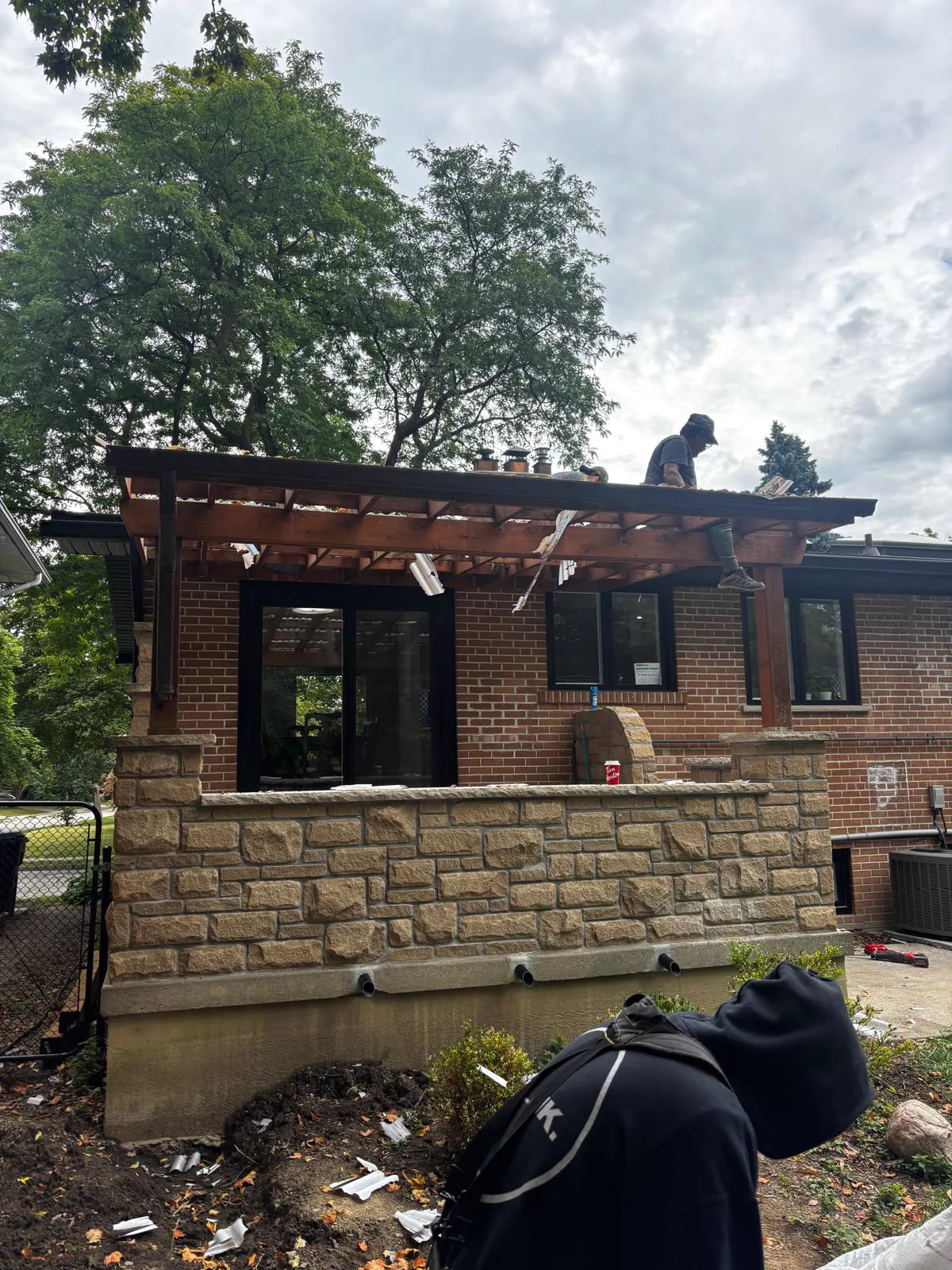Build 4 Outdoors crew at work 1